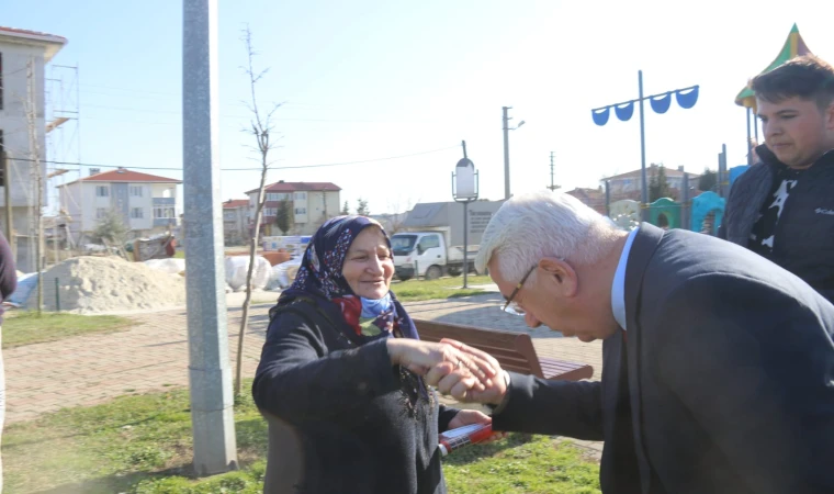 Velimeşe Başkan Yüksel’i bağrına bastı